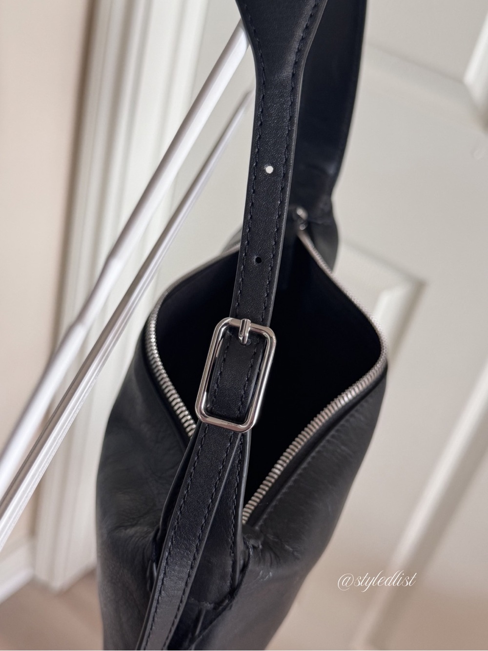 Mango MNG Leather Shoulder Bag With Buckle Black NWT - Picture 4 of 6